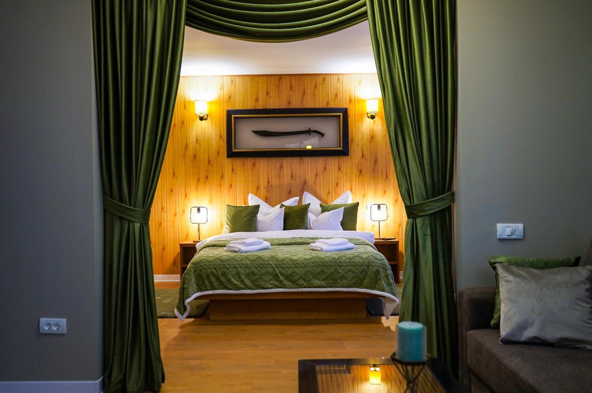 Aristocratic Home Brasov Bagian luar foto