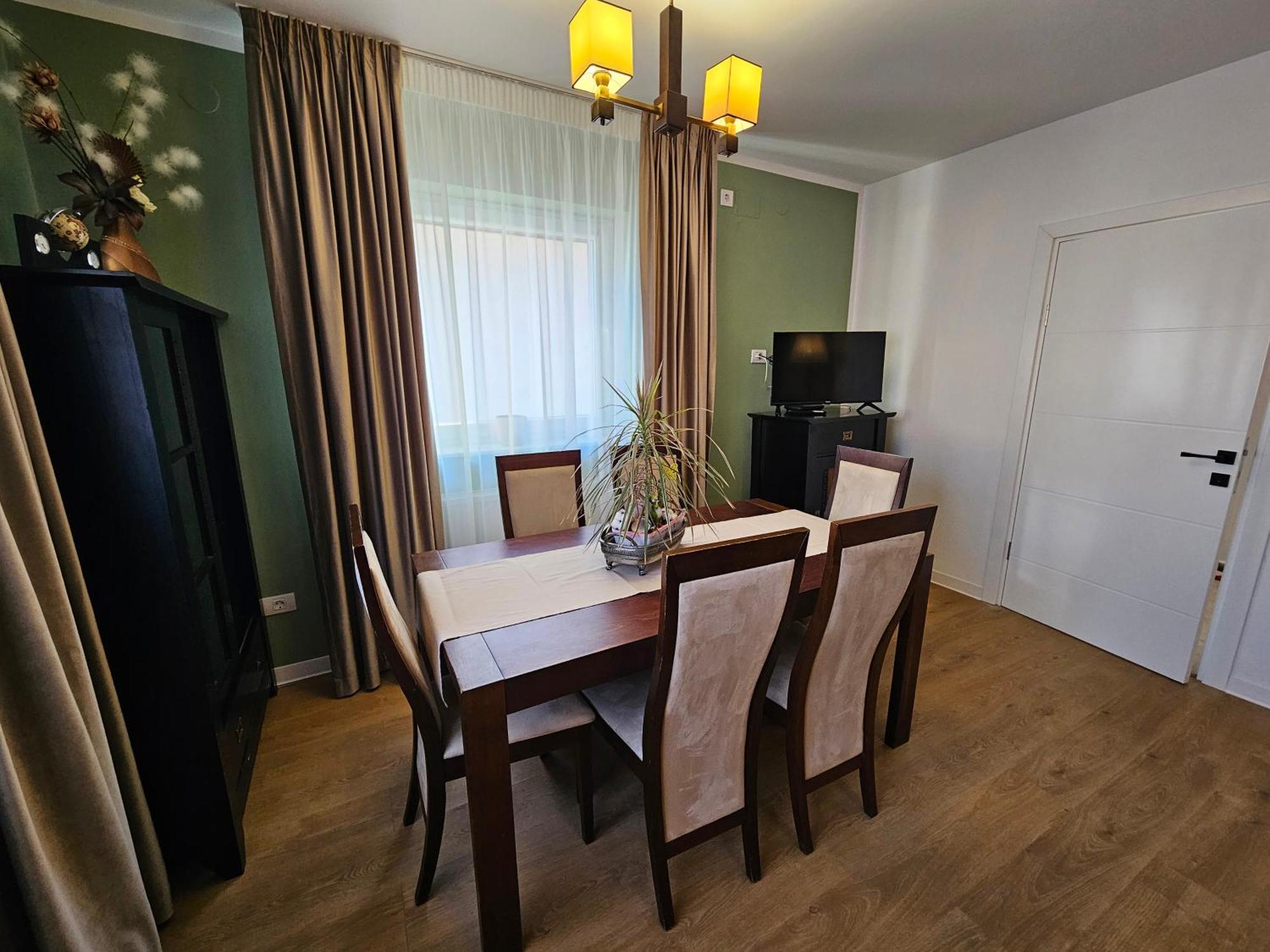 Aristocratic Home Brasov Bagian luar foto