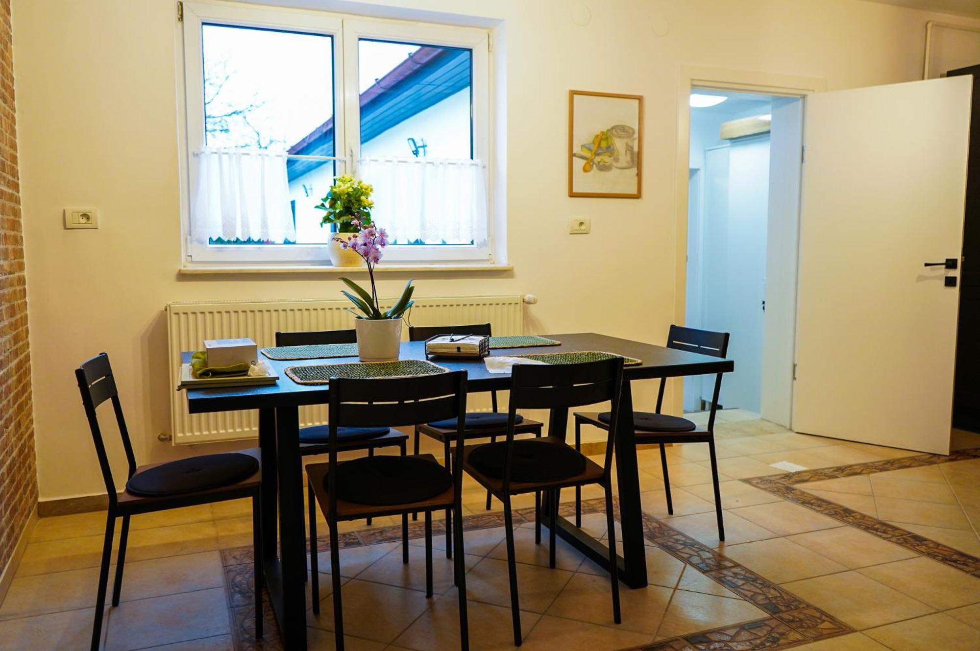 Aristocratic Home Brasov Bagian luar foto